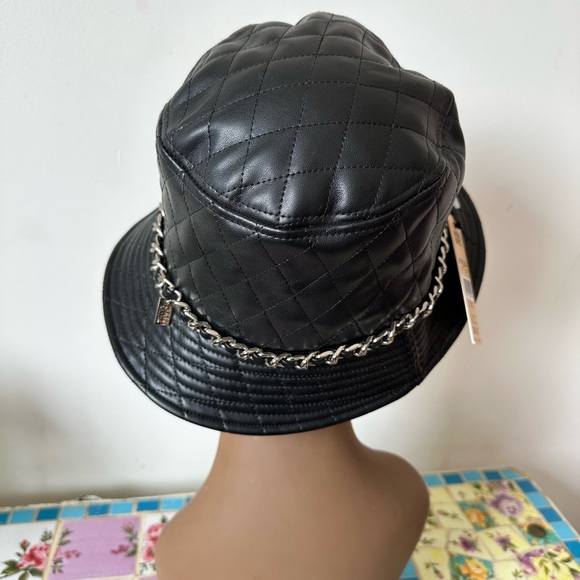 Stylish Black Quilted Leather Bucket Hat with Chain Detail - Picture 4 of 6